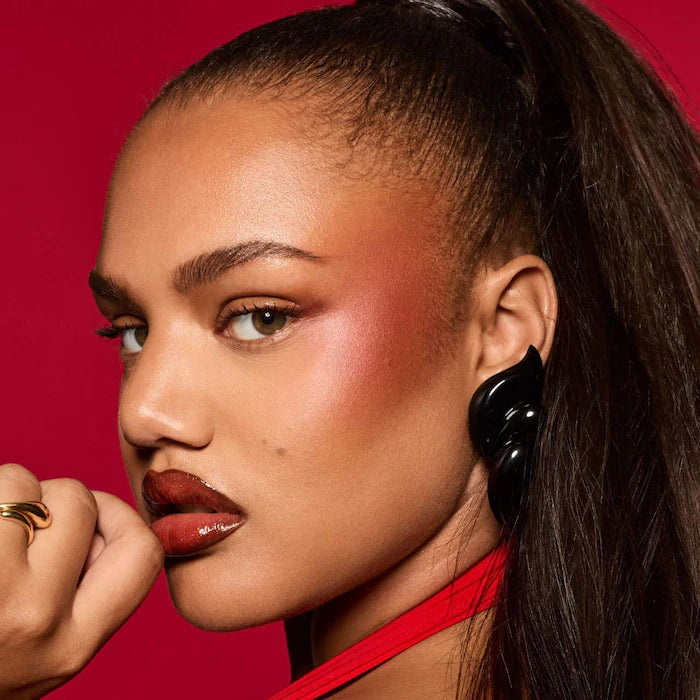 Fenty Beauty by Rihanna
Chocolate Cherriez 2-Piece Lip Set + Pouch preventa
