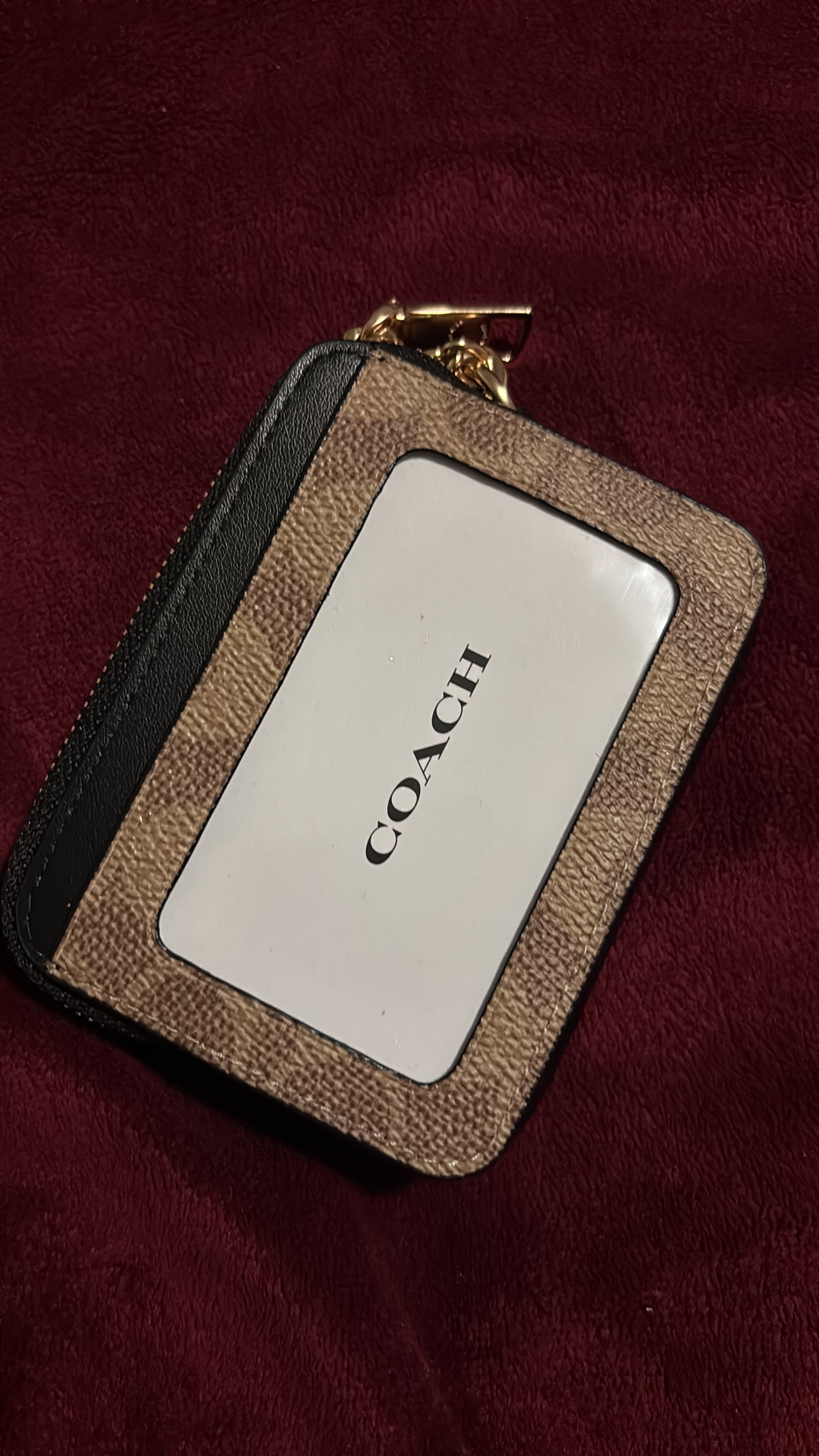 Coach Zip card case coach negra con café