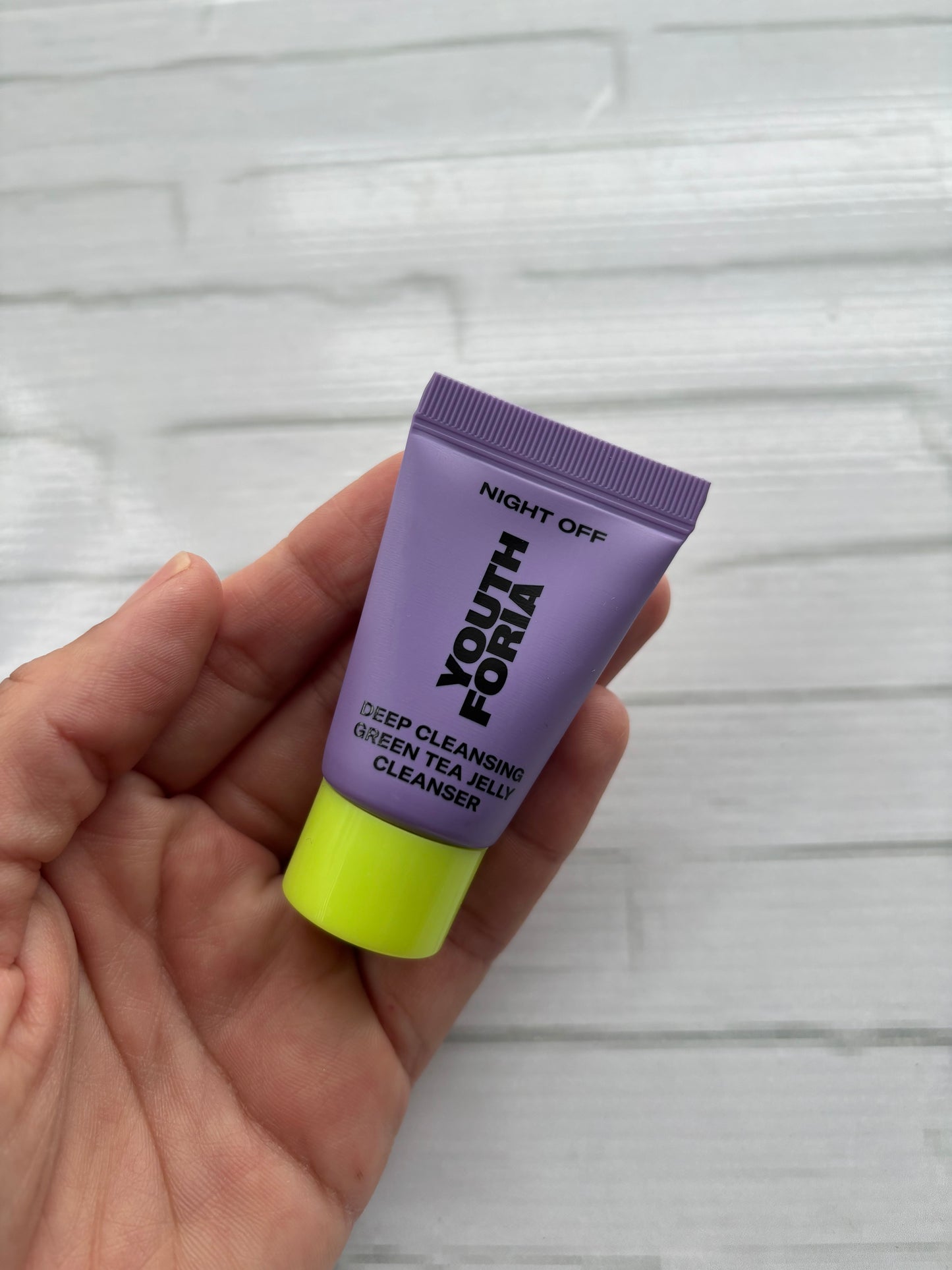 Youth foria night off cleanser